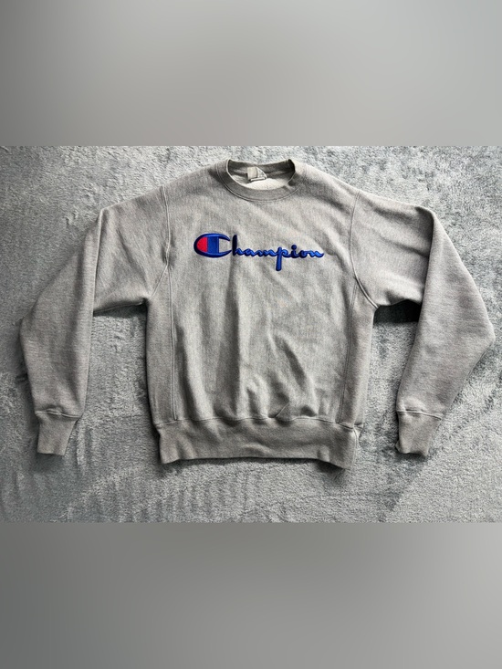 Champion Sweaters - Champion Reverse Weave Embroidered Logo Grey Long Sleeve Crewneck Sweater Cozy